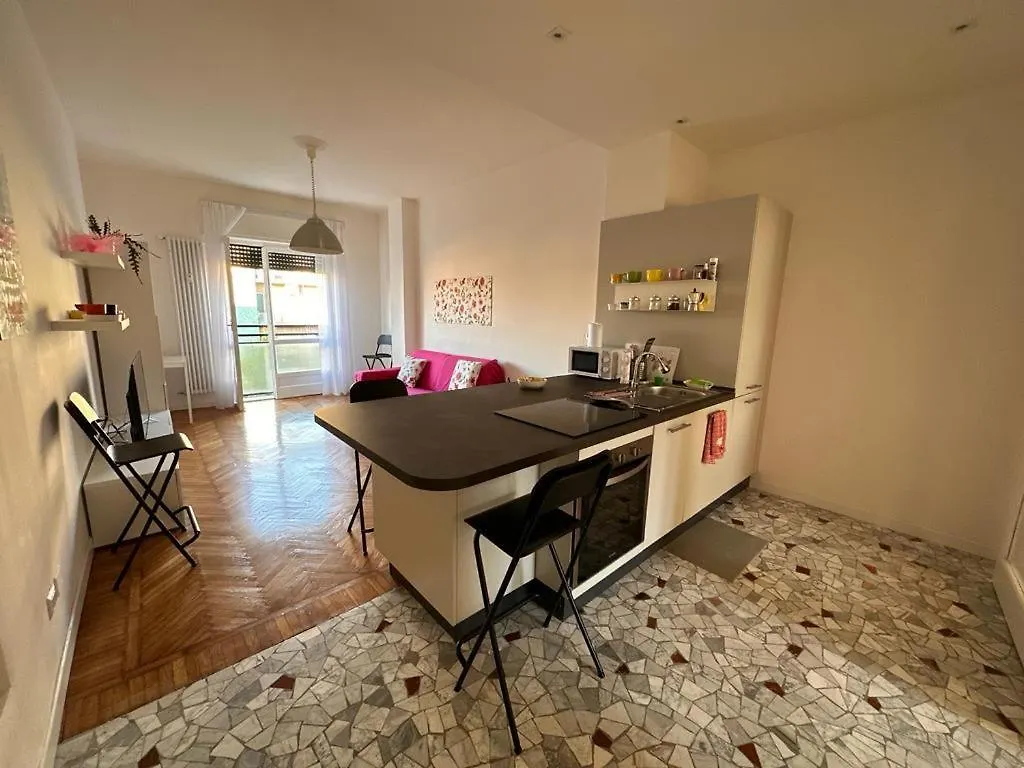 Apartment Ferienwohnung Kibilu - Via Lomellina Mm Argonne - Linate Airport Mailand Italien